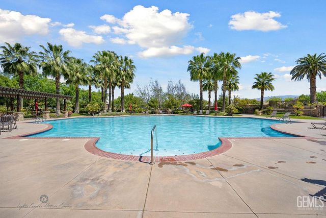 6411 Lisbon Place, Bakersfield, CA 93306