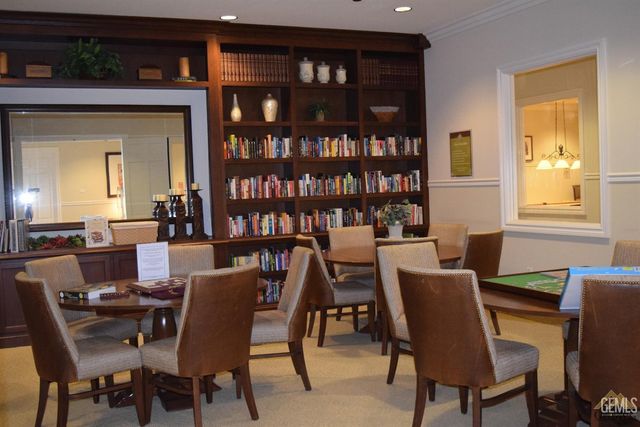 6411 Lisbon Place, Bakersfield, CA 93306