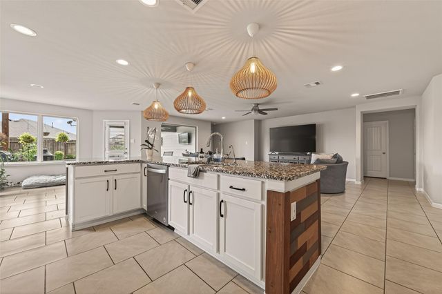5627 Pleasant Falls Drive, Richmond, TX 77407