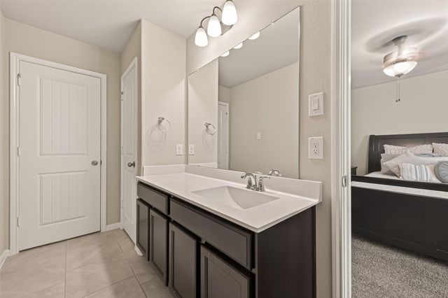 5627 Pleasant Falls Drive, Richmond, TX 77407