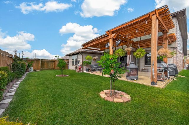5627 Pleasant Falls Drive, Richmond, TX 77407