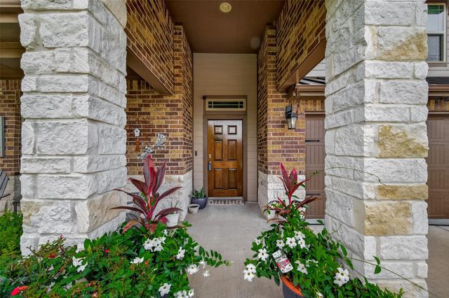 5627 Pleasant Falls Drive, Richmond, TX 77407
