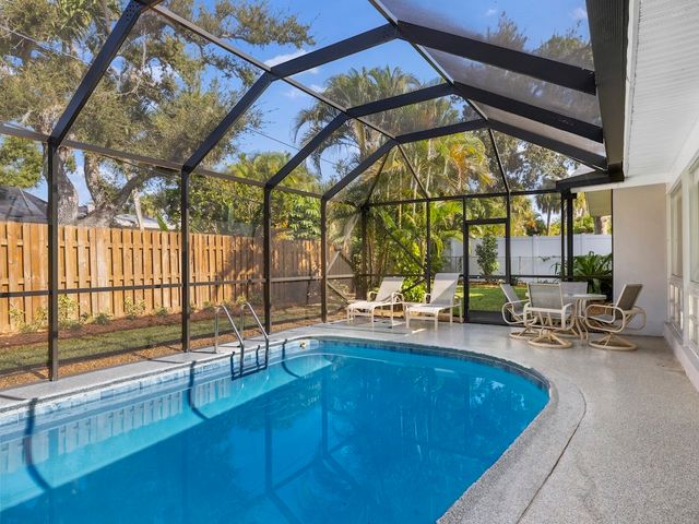 601 Gardenia Lane, Vero Beach, FL 32963