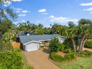 601 Gardenia Lane, Vero Beach, FL 32963