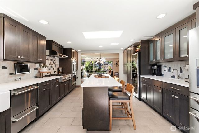 2007 NE 137th Street, Seattle, WA 98125