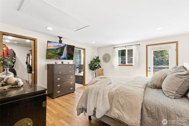 2007 NE 137th Street, Seattle, WA 98125