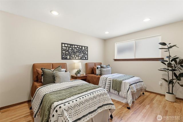 2007 NE 137th Street, Seattle, WA 98125