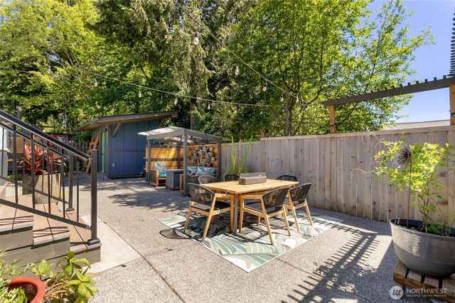 2007 NE 137th Street, Seattle, WA 98125
