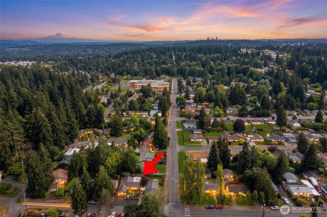 2007 NE 137th Street, Seattle, WA 98125