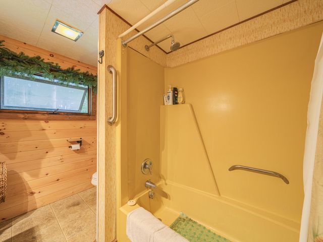 11 Bellevue Terrace, Tupper Lake, NY 12986