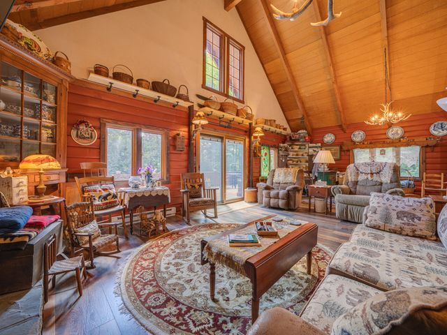 11 Bellevue Terrace, Tupper Lake, NY 12986