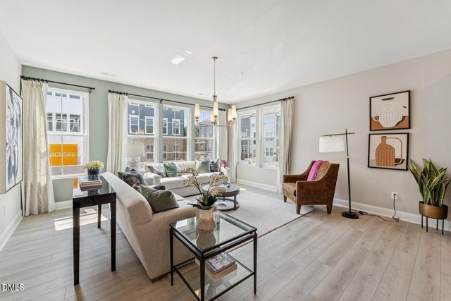 419 Grove Overlook Lane 200, Wake Forest, NC 27587