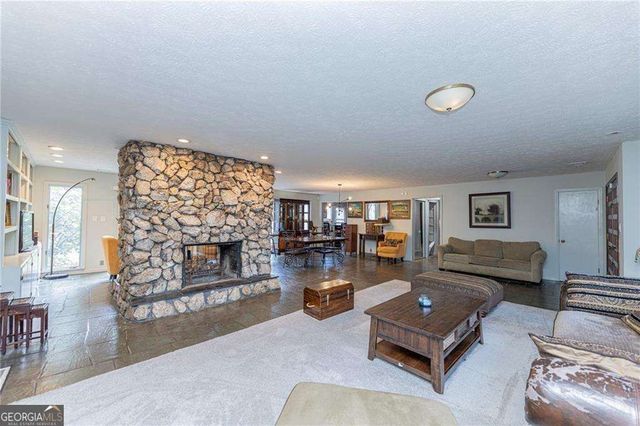 225 Banks Road, Fayetteville, GA 30214