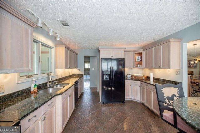 225 Banks Road, Fayetteville, GA 30214