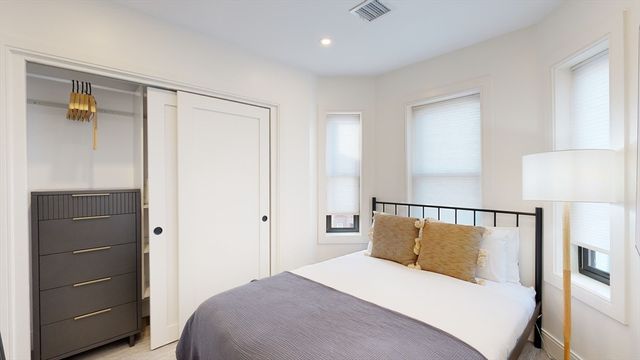 353 E 8th St 3, Boston, MA 02127