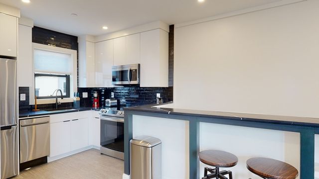 353 E 8th St 3, Boston, MA 02127