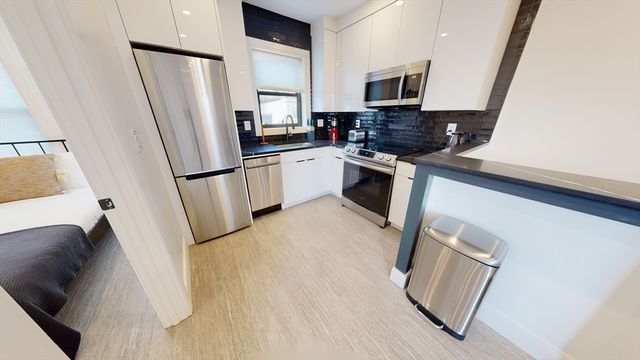 353 E 8th St 3, Boston, MA 02127