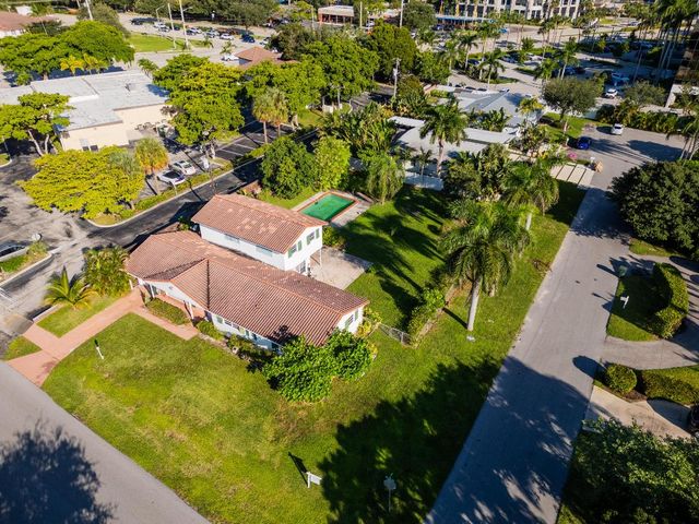 233 NE 11th Street, Boca Raton, FL 33432