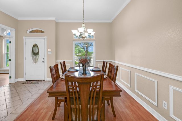 123 Jamestown Avenue, Clute, TX 77531
