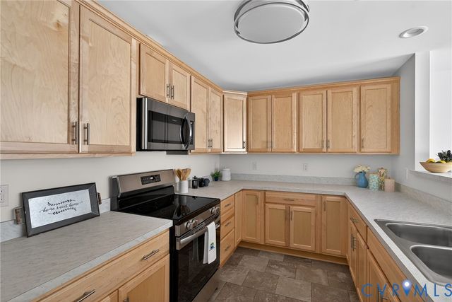 2213 Perry St, Richmond, VA 23225