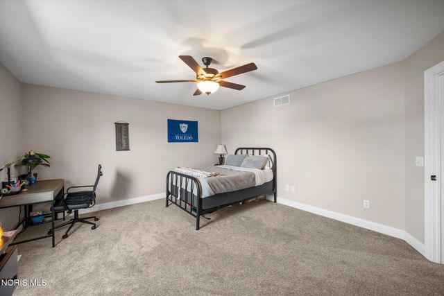 104 Brunswick Court, Perrysburg, OH 43551