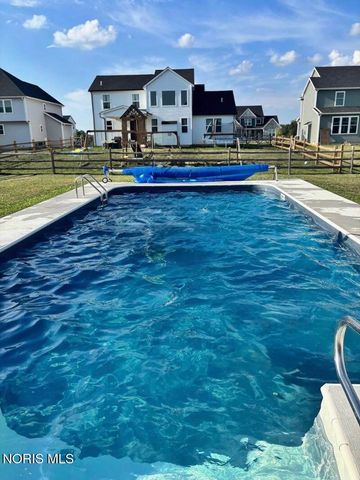 104 Brunswick Court, Perrysburg, OH 43551