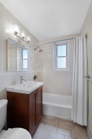 1865 211th Street 6E, Bayside, NY 11360