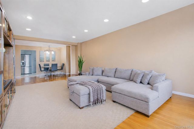 1865 211th Street 6E, Bayside, NY 11360