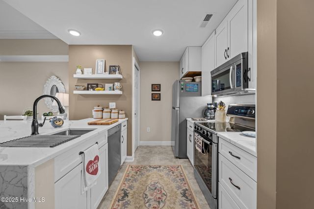 208 Sky Sail Boulevard, New Bern, NC 28560