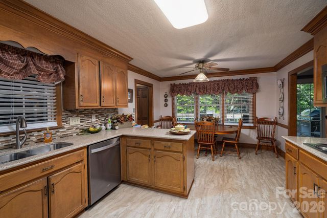 1520 Stableview Drive, Gastonia, NC 28056