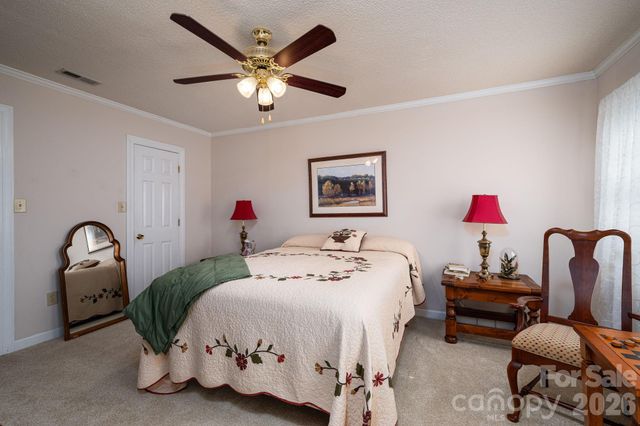 1520 Stableview Drive, Gastonia, NC 28056