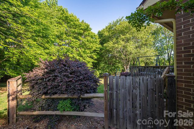 1520 Stableview Drive, Gastonia, NC 28056