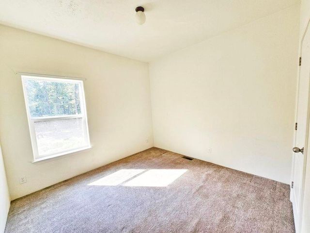 717 Dry Gulch Rd, Colville, WA 99114