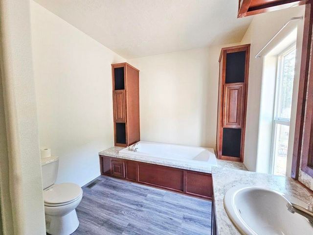 717 Dry Gulch Rd, Colville, WA 99114