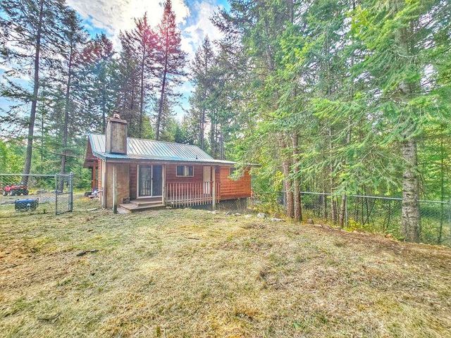 717 Dry Gulch Rd, Colville, WA 99114