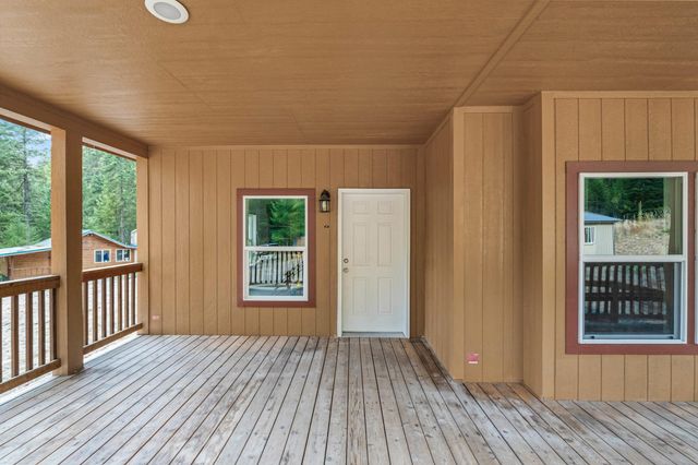 717 Dry Gulch Rd, Colville, WA 99114