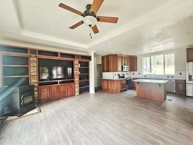 717 Dry Gulch Rd, Colville, WA 99114