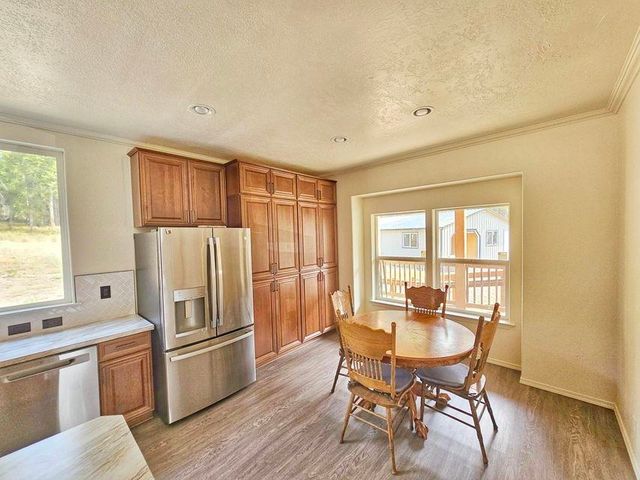 717 Dry Gulch Rd, Colville, WA 99114