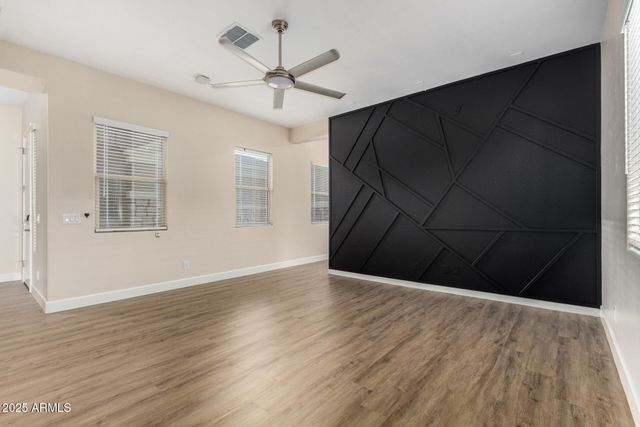 16987 W SAGUARO PARK Lane, Surprise, AZ 85387