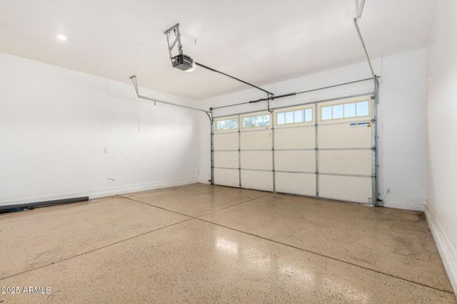 16987 W SAGUARO PARK Lane, Surprise, AZ 85387