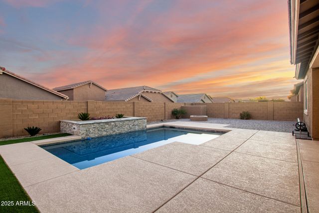 16987 W SAGUARO PARK Lane, Surprise, AZ 85387