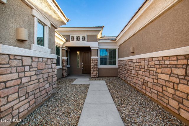 16987 W SAGUARO PARK Lane, Surprise, AZ 85387
