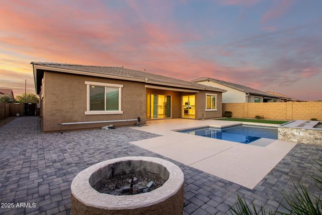 16987 W SAGUARO PARK Lane, Surprise, AZ 85387