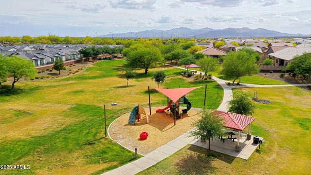 16987 W SAGUARO PARK Lane, Surprise, AZ 85387