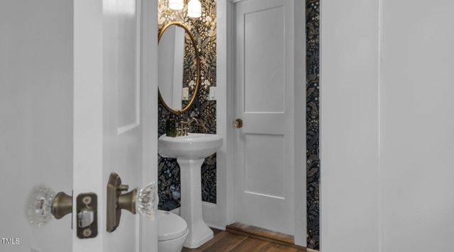 1307 Wake Forest Road, Raleigh, NC 27604