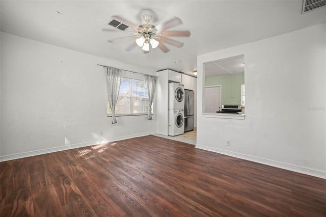 1511 35TH AVENUE N, St Petersburg, FL 33704