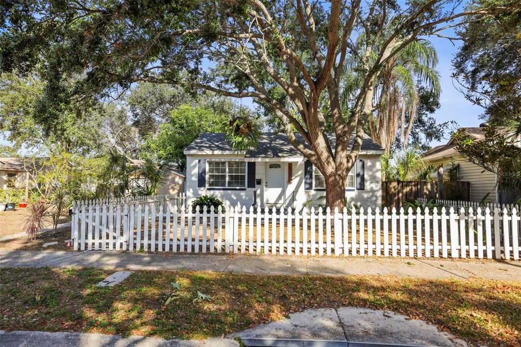 1511 35TH AVENUE N, St Petersburg, FL 33704