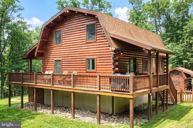 6398 CHAMBERSBURG RD, Fayetteville, PA 17222