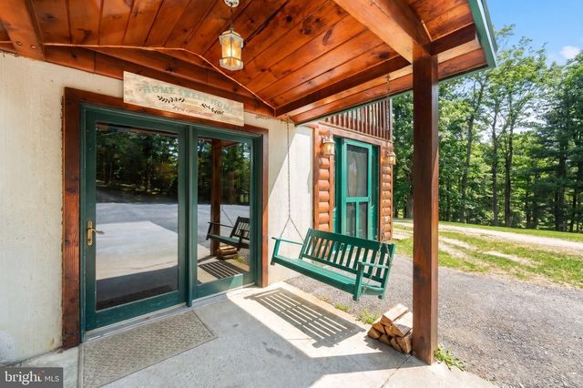 6398 CHAMBERSBURG RD, Fayetteville, PA 17222
