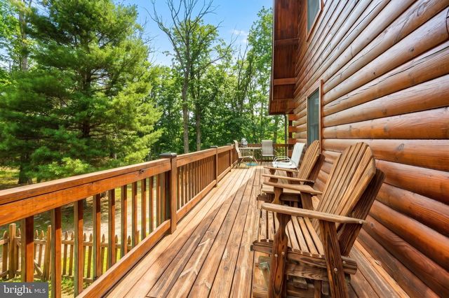 6398 CHAMBERSBURG RD, Fayetteville, PA 17222